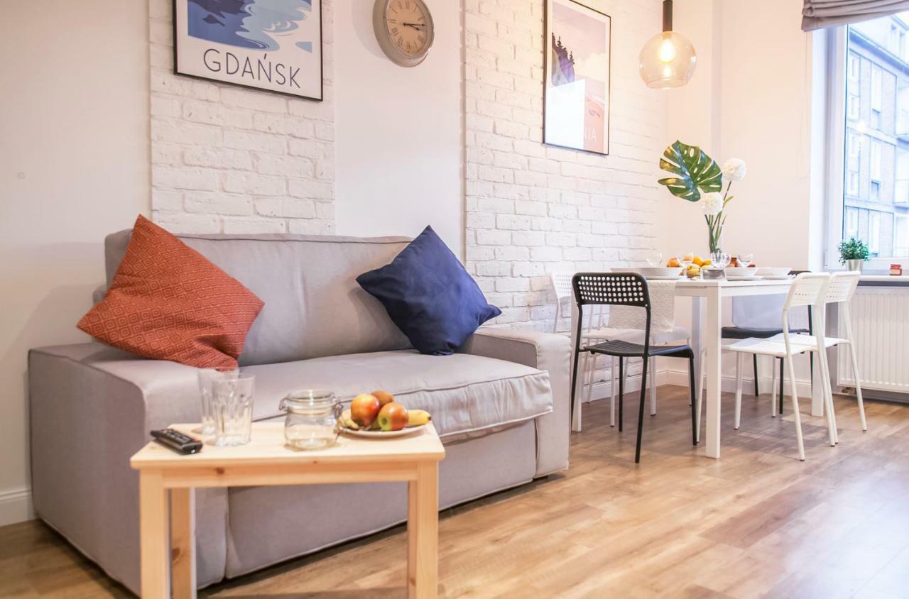 Family Luxury Comfort Old Town Apartament, 1-8, 2 Sypialnie I Salon, Parking W Cenie กดัญสก์ ภายนอก รูปภาพ